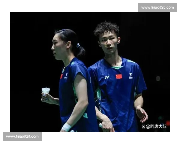 深度还原：一场精彩绝伦的羽球对决，战术分析带你走进胜负关键！