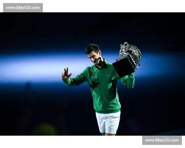 球迷疯狂！只为一睹澳网冠军风采，现场直击！